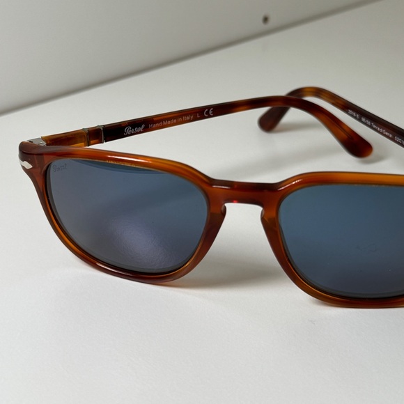 Persol Sunglass | Terra di Siena | GREAT CONDITION with Original Packaging - Picture 10 of 13